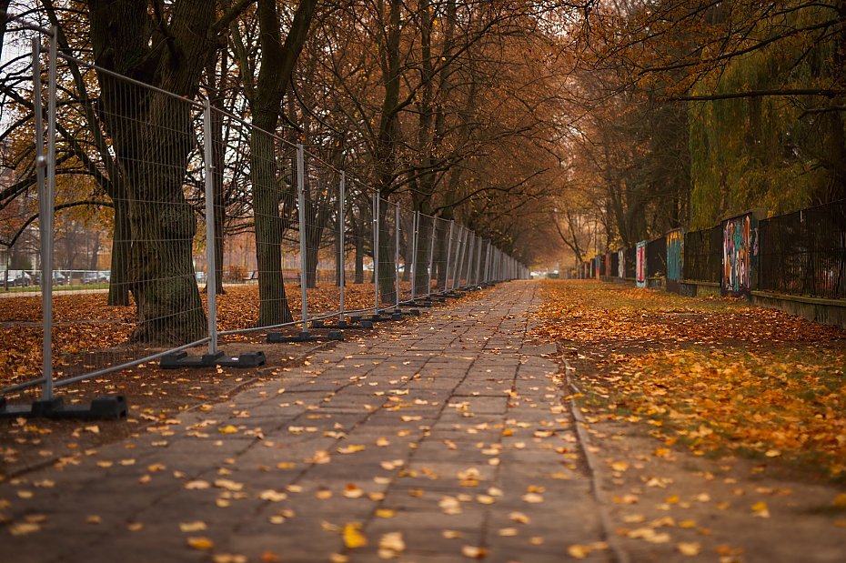 Zmiany przy Broniewskiego. Nowa ziele i przestrze do spacerw