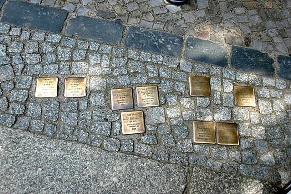Siedem kamieni pamici. Stolpersteine pojawi si na oliborzu