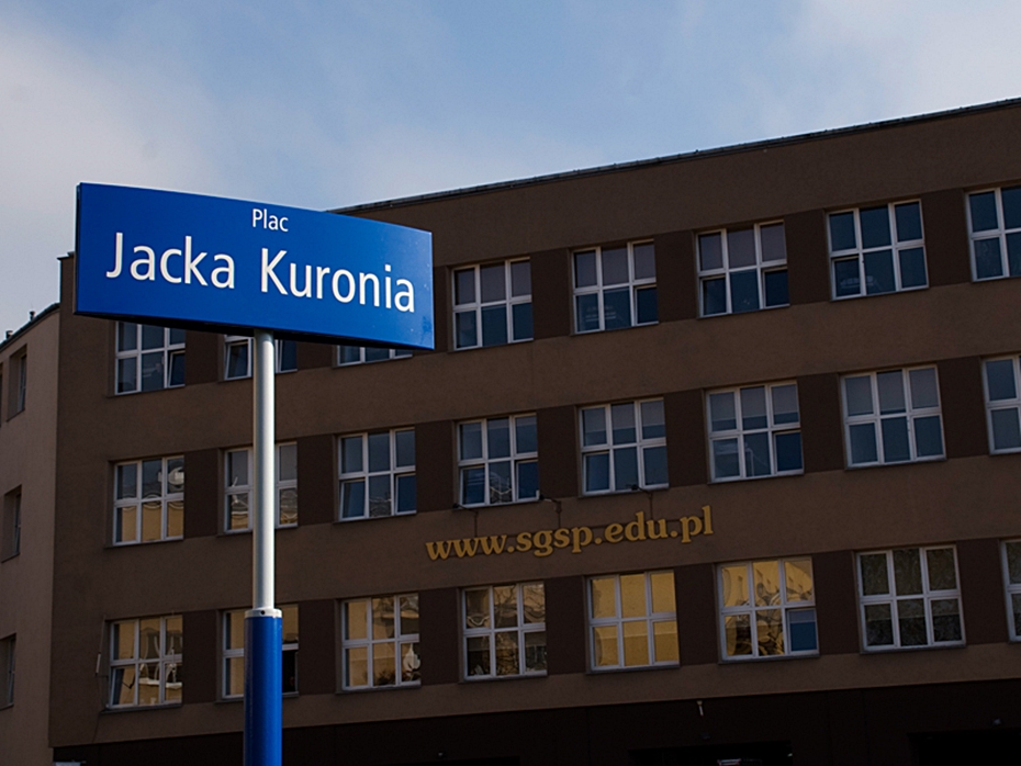 Plac Jacka Kuronia zyska wicej zieleni