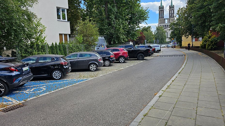 Czy supki uratuj pieszych na Toeplitza?