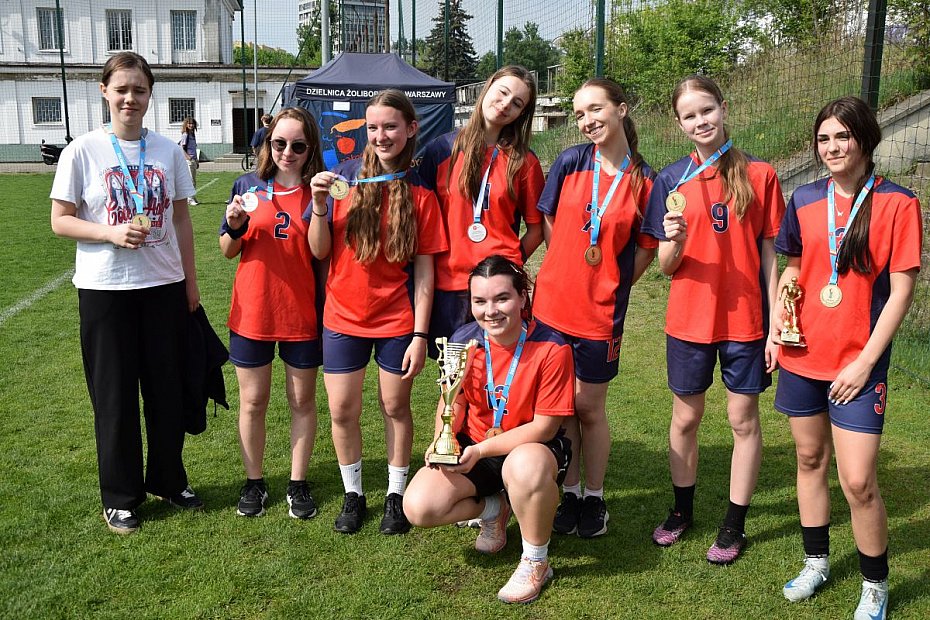 oliborz w czowce stoecznego sportu modzieowego