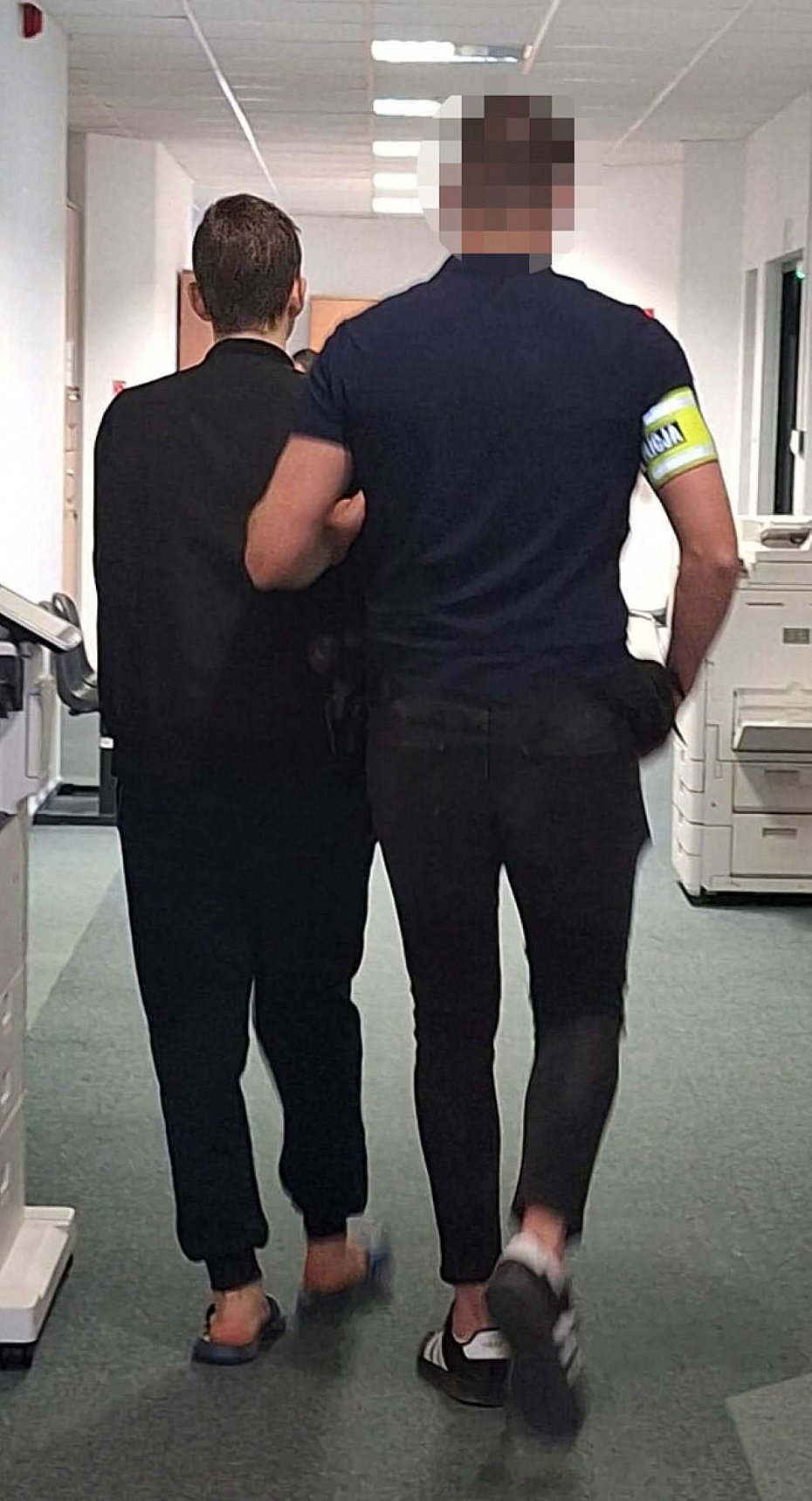 Atak m�otkiem w Warszawie. 19-latek z zarzutami usi�owania zab�jstwa