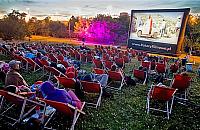Kino plenerowe na Żoliborzu