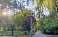 Nowe latarnie w parkach na Żoliborzu