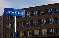 Plac Jacka Kuronia zyska więcej zieleni