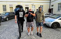 Policja rozbiła grupę narkotykową w Warszawie. 24 osoby zatrzymane